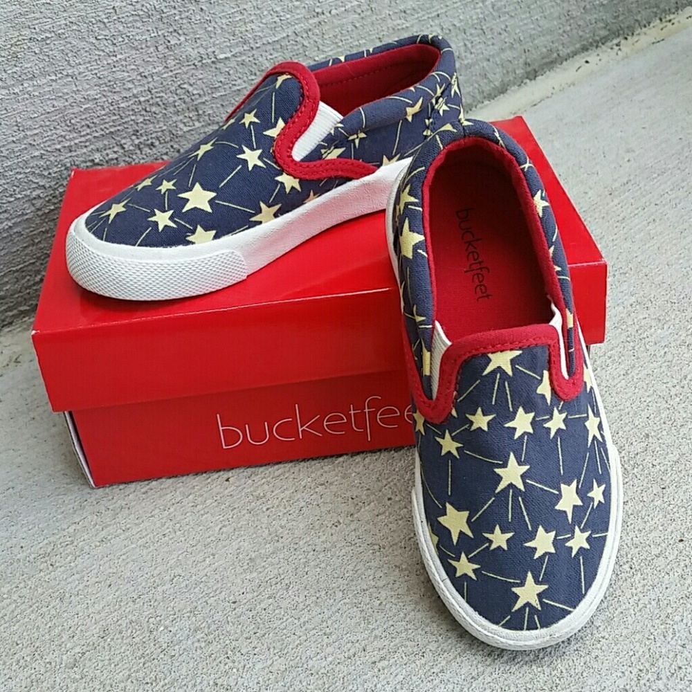 Brand New slip on sneakers!